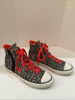 Converse One Star Women’s High Top Sneakers Size 8.5 Leopard Print Orange Laces
